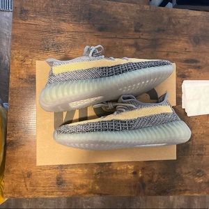 Yeezy Boost 350 V2 “Ash Blue”